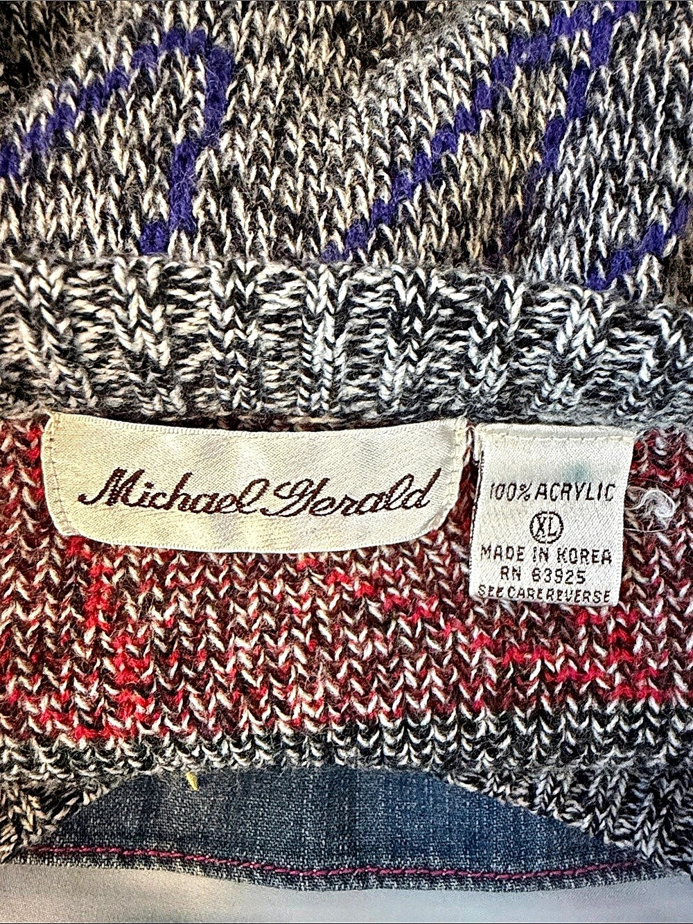 Michael Gerald Abstract Knit Sweater Gray & Black - Picture 3 of 3